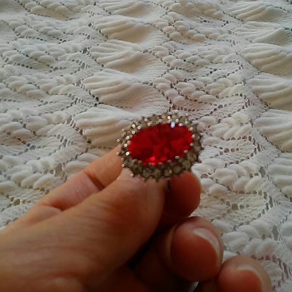 Ring - Picture 2 of 4